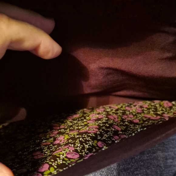 Vera Bradley Brown Laptop Bag with Embossed Floral Design - Picture 15 of 16